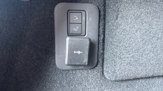 Land Rover Range Rover Evoque 2.0 D200 R-Dynamic SE 5dr Auto Diesel Hatchback